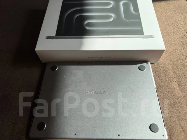 Apple MacBook Pro 14 2023. 14", ��� 8 ��, ���� 1 000���, WiFi: 1, Bluetooth: 1, ����������� �� 12��. ����