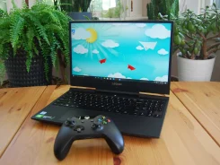Lenovo Legion. 15.6", 2,4����, ��� 16 ��, ���� 500���, WiFi: 1, Bluetooth: 1, ����������� �� 3��. ����