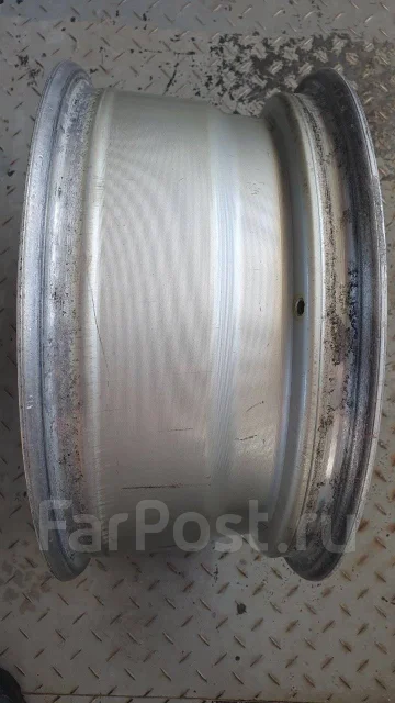 Niche Spa. 7.0x16", 5x114.3, ET38, �� 73���. ����