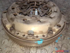 ������� Audi A6 (C6) 2004-2011 20933772 03G105266BH ����