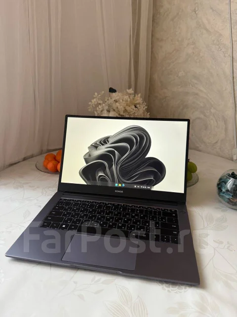 Honor MagicBook 15. 15.6", ���� 512���, WiFi: 1, Bluetooth: 1 ����