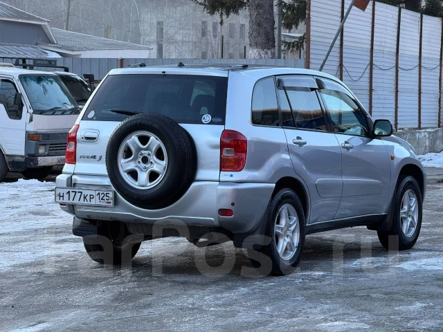 Toyota RAV4. �������, ��������, 1.8 (125��.�.), ������, 134����. �� ����