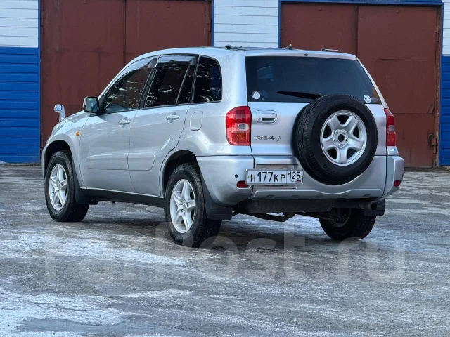 Toyota RAV4. �������, ��������, 1.8 (125��.�.), ������, 134����. �� ����