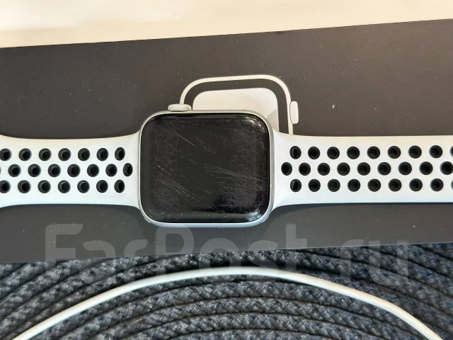 Apple Watch Series 6 Nike ����