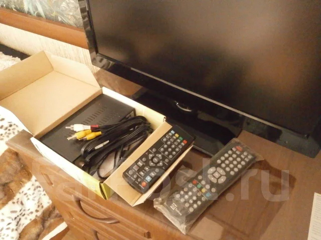 Modena. LCD (��) ����