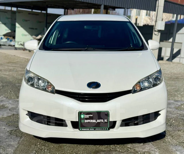 Toyota Wish. �������, 4wd, 1.8 (133��.�.), ������, 153 000����. �� ����