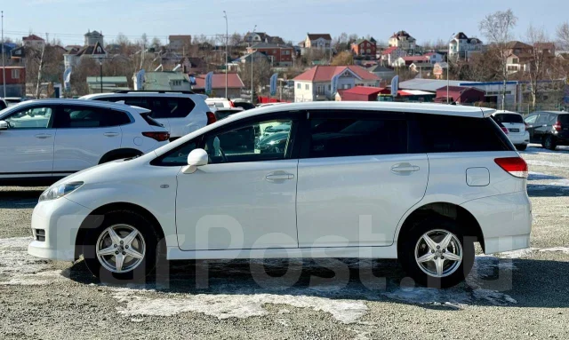 Toyota Wish. �������, 4wd, 1.8 (133��.�.), ������, 153 000����. �� ����