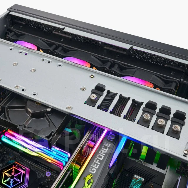 ������ Silverstone SST-RM44 ����