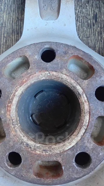 Platin. 7.0x15", 5x114.3, ET38 ����