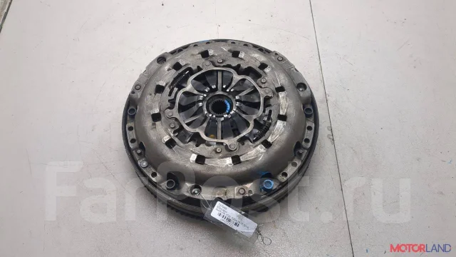 ������� Audi A6 (C6) 2004-2011 20933772 03G105266BH ����