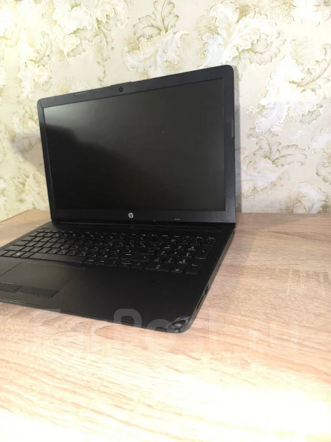 HP. 15.6", 2,3����, ��� 4 ��, ���� 128���, WiFi: 1, Bluetooth: 1 ����