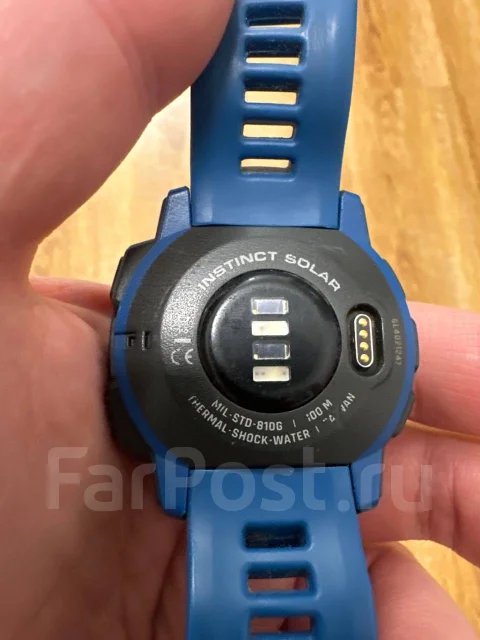 Garmin Instinct Solar. GPS, NFC, IP67, IP68 ����