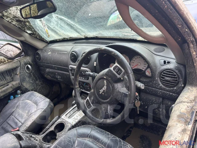 ��������� Jeep Liberty 2001-2007 11791703 56041578AD ����