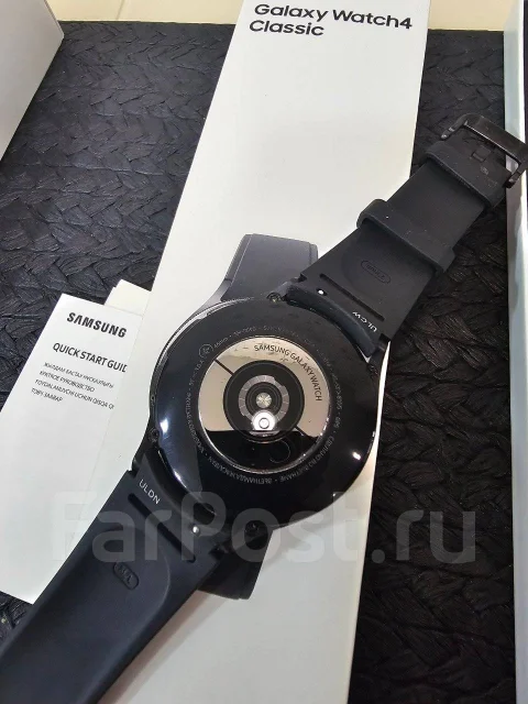 Samsung Galaxy Watch4 Classic ����