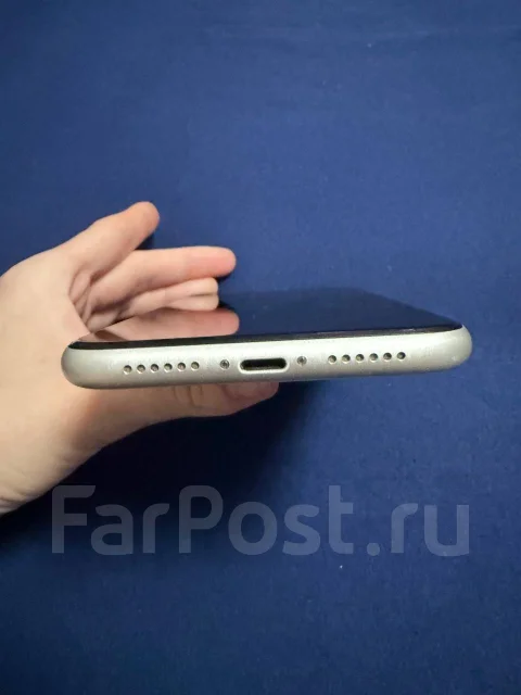 Apple iPhone 11. �/�, 256 ��, �����, 4G LTE ����