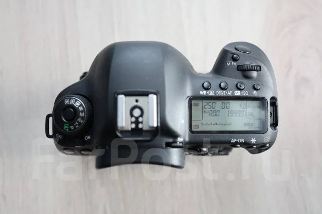 Canon EOS 5D Mark IV ����