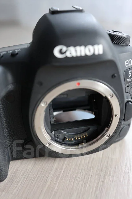 Canon EOS 5D Mark IV ����