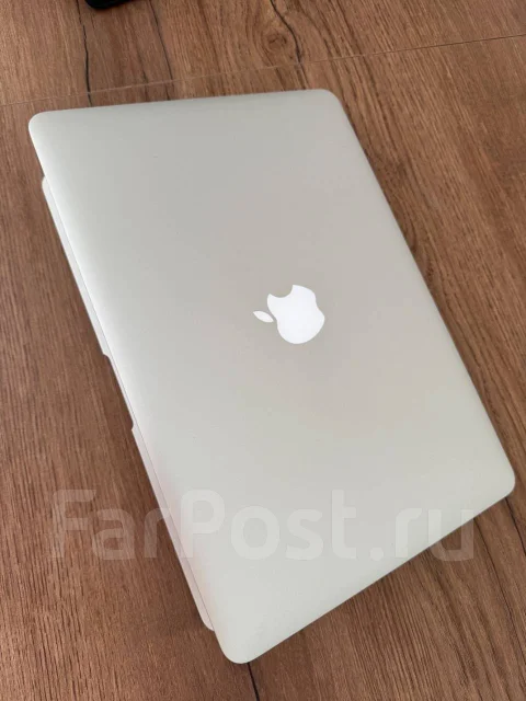 Apple MacBook Air 13 2015 Early. 13", 1,6����, ��� 4 ��, ���� 128���, WiFi: 1, Bluetooth: 1, ����������� �� 7��. ����