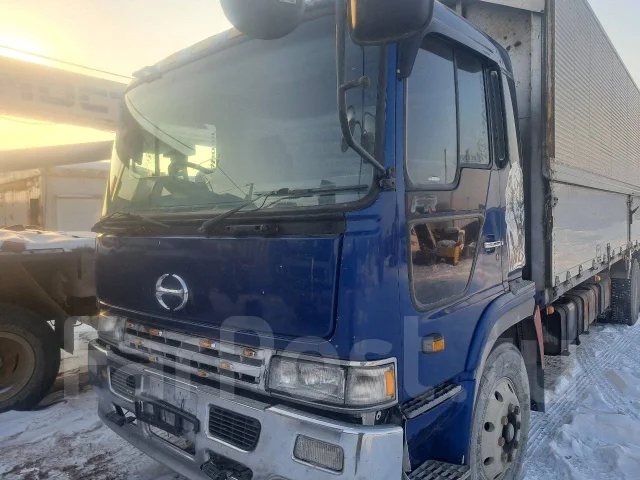Hino ����
