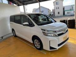 Toyota Voxy ����