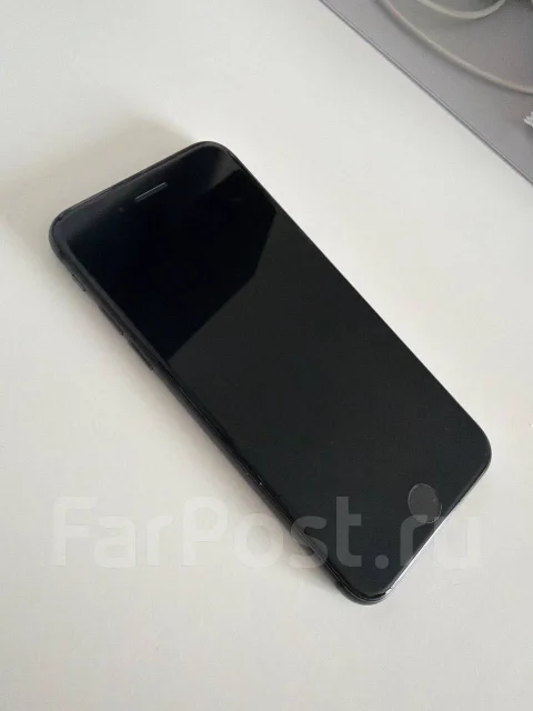 Apple iPhone 8. �/�, 64 ��, ������ ����