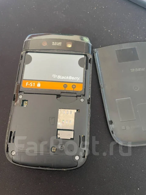 BlackBerry Torch 9800. �/� ����