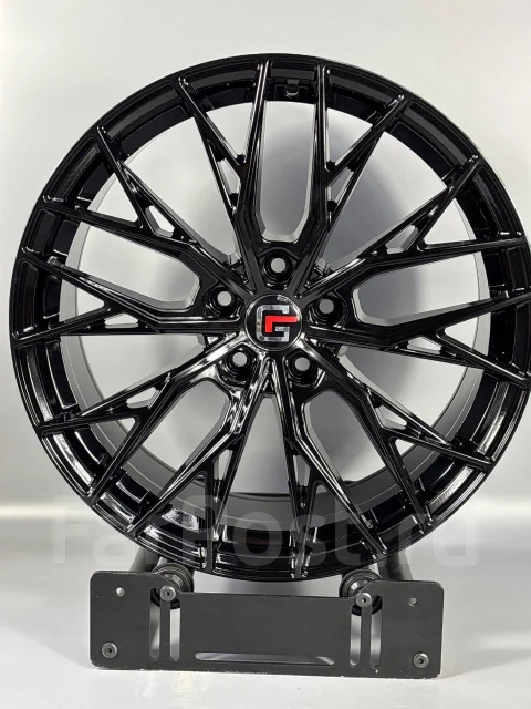HRE. 8.5x19", 5x108, ET35, �� 73,1���. ����