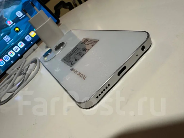 Tecno Spark Go 1. �����, 64 ��, 3G, 4G LTE, 5G, Dual-SIM, ����������, NFC ����