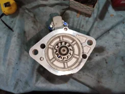 ������� ������ 10 ��� 12V Mitsubishi 4M40 ����� � - 0032 ����