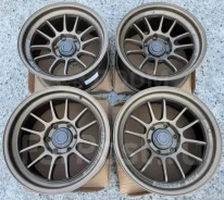 RAYS. 9.0x18", 6x139.7, ET0, �� 106���. ����
