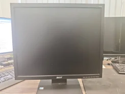 Acer. 19", ���������� �� (LCD, LED, QLED) ����