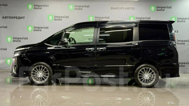 Toyota Voxy. �������, ��������, 2.0 (152��.�.), ������, 87 000����. �� ����