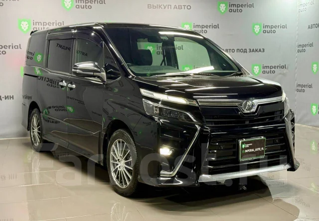 Toyota Voxy. �������, ��������, 2.0 (152��.�.), ������, 87 000����. �� ����