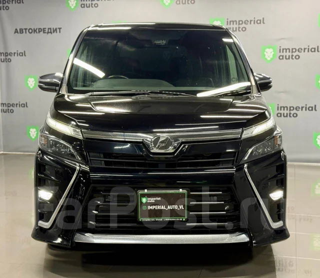 Toyota Voxy. �������, ��������, 2.0 (152��.�.), ������, 87 000����. �� ����