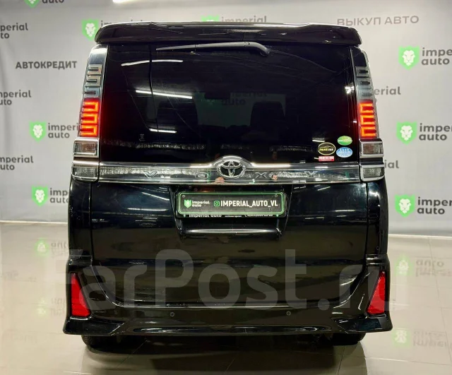 Toyota Voxy. �������, ��������, 2.0 (152��.�.), ������, 87 000����. �� ����