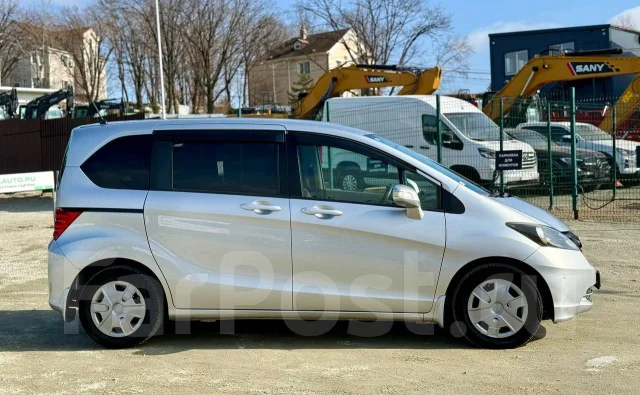 Honda Freed. �������, ��������, 1.5 (118��.�.), ������, 131 000����. �� ����