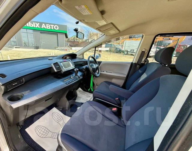 Honda Freed. �������, ��������, 1.5 (118��.�.), ������, 131 000����. �� ����
