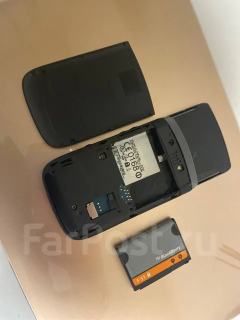 BlackBerry Torch 9800. �/� ����