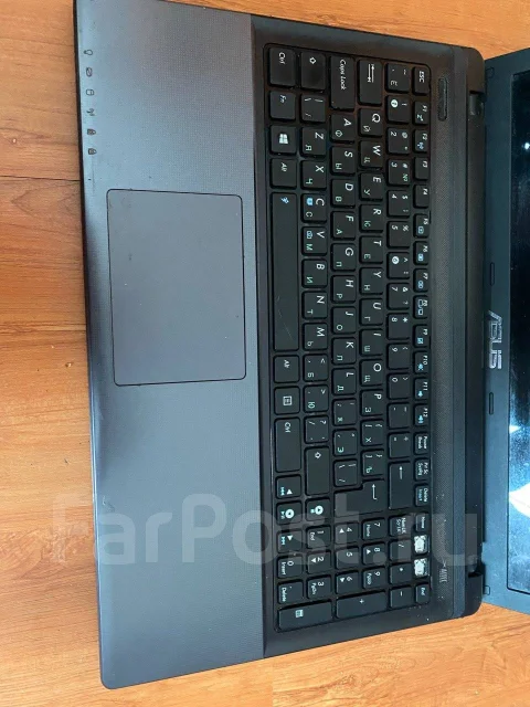 Asus X55VD. 15.6", 2,4����, ��� 4 ��, ���� 500���, WiFi: 1, ����������� �� 1��. ����