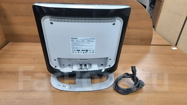 Philips. 17", ���������� �� (LCD, LED, QLED) ����