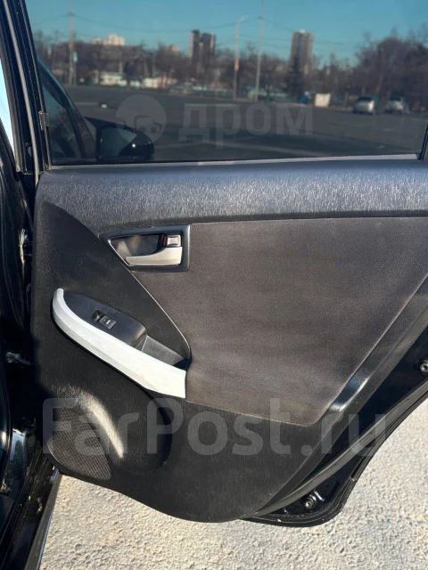 Toyota Prius. ��������, ��������, ������, 275����. �� ����