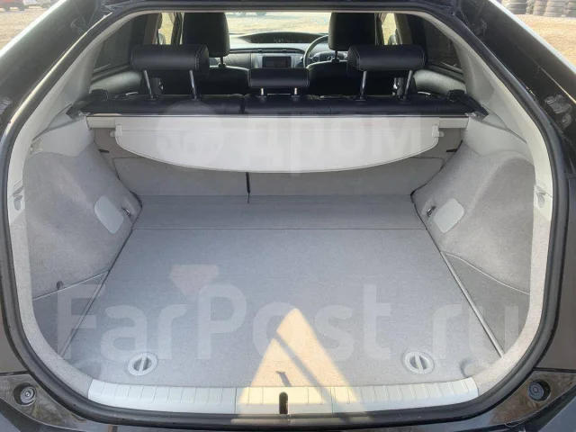Toyota Prius. ��������, ��������, ������, 275����. �� ����