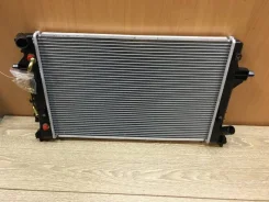 �������� ���������� KIA seltos 2019 3303050 3303050 ����