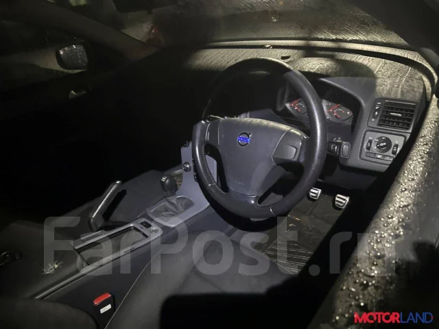 ������� Volvo S40 2004-2012 20961586 3M5T11000AE ����
