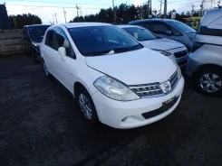 Nissan Tiida Latio. SC11251416, HR15 ����