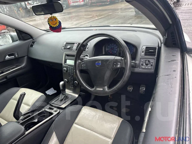 ������� Volvo C30 2006-2013 21073261 36001650 ����