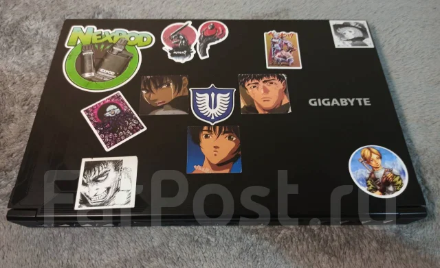 Gigabyte. 15.6", 4,5����, ��� 16 ��, ���� 512���, WiFi: 1, Bluetooth: 1, ����������� �� 2��. ����