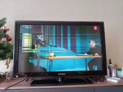 Samsung. LCD (��) ����