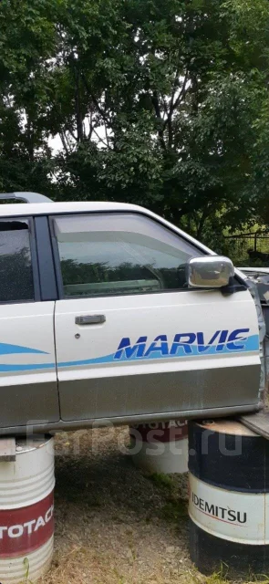 Mazda Proceed Marvie. UVL6R, WLT ����
