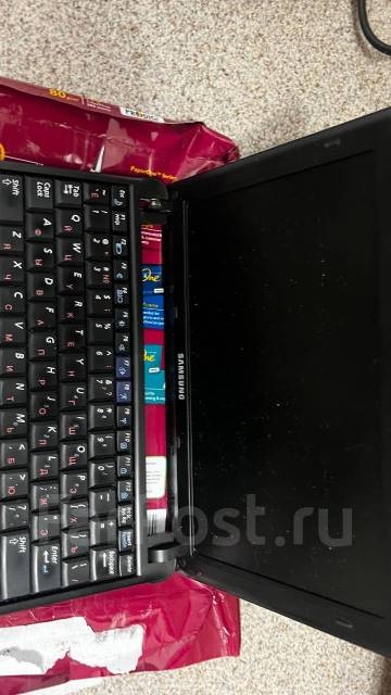 Samsung. 11", 2,2����, ��� 256 �� � ������, ���� 1���, ����������� �� 1��. ����